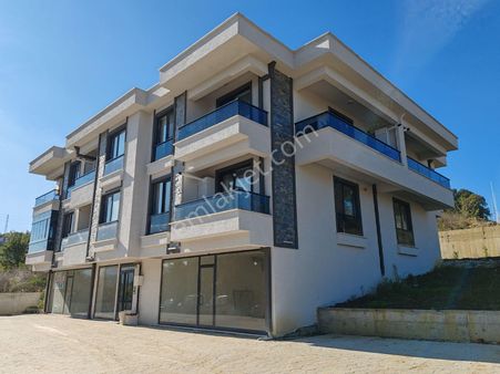 Satılık Mükemmel Konumda Adnan Menderes Lüks 1+1