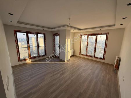 Mahmutbey - Güneşli / 3+1 100 M² Çift Balkon / Revan Park Sitesi