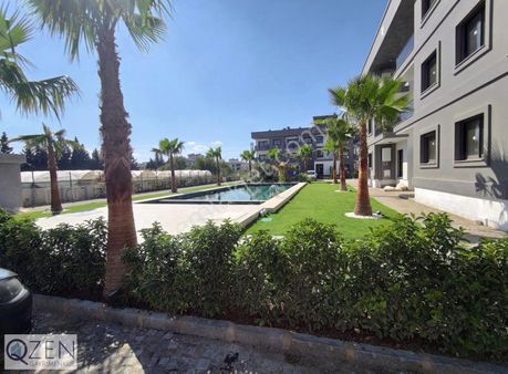 Q'zen Den Havuzlu Site İçerisinde 60 M2 1+1 Başlayan Fiyatlarla