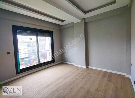 Pazar Yeri Arkasında 4+1 Sıfır Lüks Villa