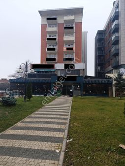 Bess'den İsmet İnönü-1 Cad. Üzerinde Kiralık 2+1 Ofis