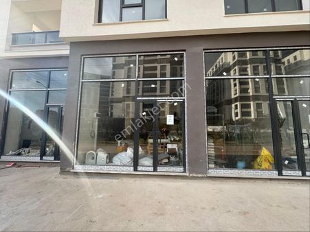 Remax Area’dan Podyumpark Yakınında 50m2 Kiralık Sıfır Dükkan