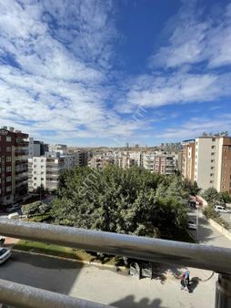 Karaköprü'de 4+1 Tekli Daire