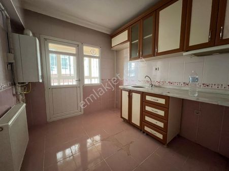 Engin Emlak'tan Merkez Mahallesi'nde 2+1 Satılık Daire