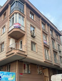 Bağlar Mahallesinde Satılık 2+1 Ara Kat Daire