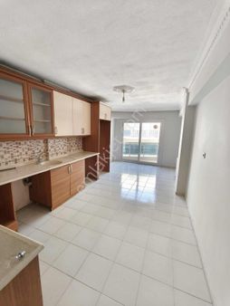 Türker Emlak I Hastane Karşısı , 3+1 120m² , D.gazlı , Yeni