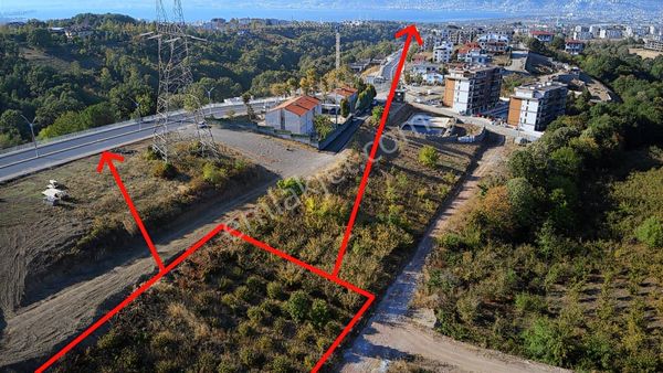 Vılla / Konut Yapımına Uygun 1.030 M² Arsa Başiskele