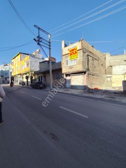 Ayyıldız Emlaktan 95 M2 Mustakil İki Katlı Garajlı Cadde Üzeri