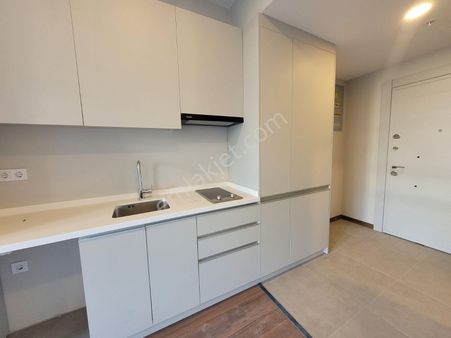 Yalova Semt77 Begonya Suıts'de 1.kat Satılık 1+0 Daire