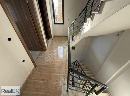 Özdere'de Salon Mutfak Ayrı 3+1 ( Pazarlıklı )