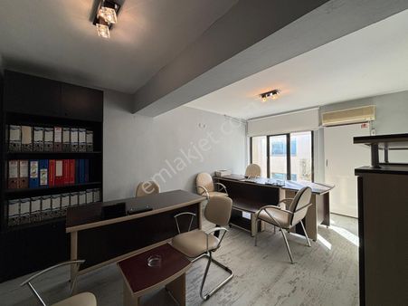 Konak Pasaport Gazi Bulvarı Yakını Wc’li Eşyalı İşyeri / Ofis!