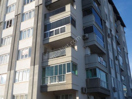 Nazilli Ege Emlak Ofisinden Zafer Mh. Site İçinde, Doğalgaz Kombili, Açık Otoparklı Kiralık Daire