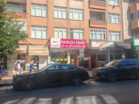 Körfez Tuğrul Caddesinde Mülken Satılık Dükkan