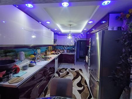 Akdere'de Full Yapılı Ara Katta 3+1 Satılık Daire !!!