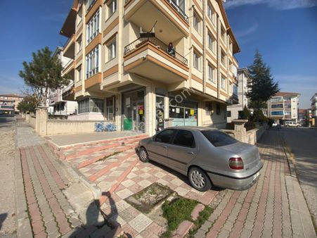 Sincan Pınarbaşında Köşe Başı Satılık 50 M2 Dükkan