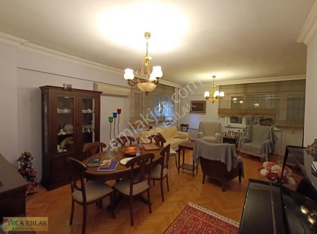 Yuca Emlaktan Kozyatağı Muhtarlığı Yanı Çok Temiz 3+1