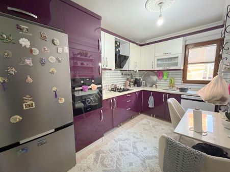 Mertcan'dan Çamçeşme Mah.caddeye 1dk 25m2 Arsa Tapulu 3+1 Daire