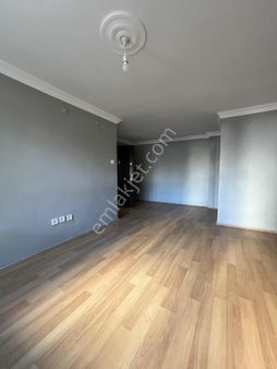 Havuzlarda Cumhuriyet Parkına Cephe 2+1 Uygun Daire