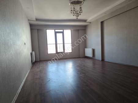 Yavuz Emlak Tan Satılık Daire Arakat Karaköprü Dogukent Mah 5 Oda