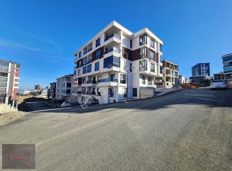 Emlak Kent 'ten Gökdelenler Bölgesinde Satılık Lüks 1+1 Daire