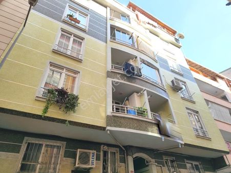 Tutar Emlak Dan Mevlana Camiye Yakın 3+1 Kat 1 Daire