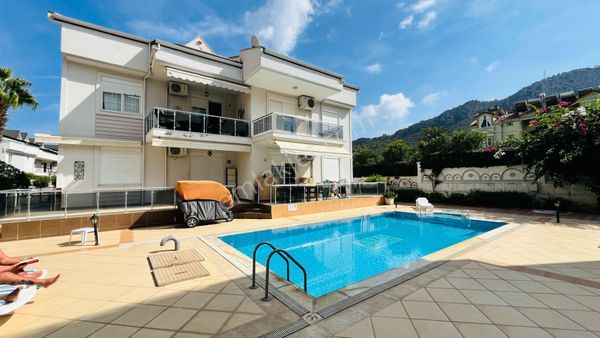 Kemer Merkezde Denize Yakın 3+1 Eşyalı Dubleks Satılık