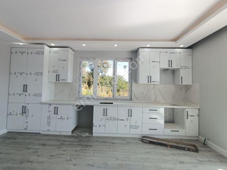 Körfez Sipahiler Mah.de Ebeveyn Banyolu Verandalı Sıfır Müstakil