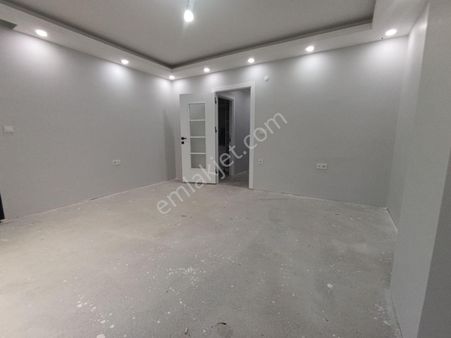 Cadde Üzeri Ebeveyn Banyolu 90m 2+1 Satılık Lüks Daire