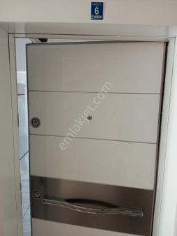 Afyon Özsu Emlaktan File Market Karşısı 1+1 Eşyalı Kiralık Daire