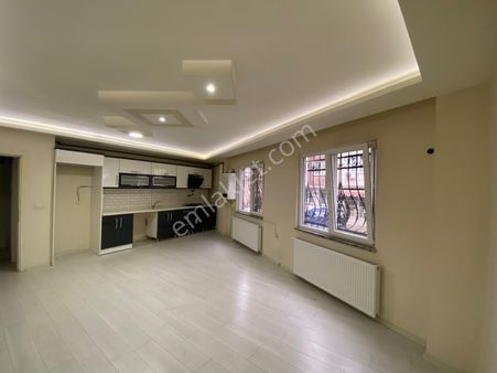 **konut Emlak'tan Edremit Turhanbey'de Satılık 2+1 Ters Dublex Daire**