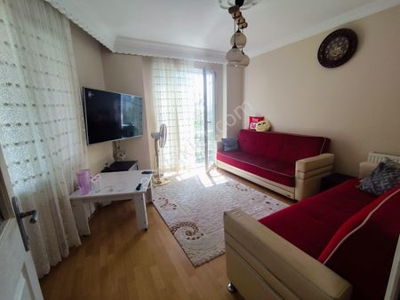 Mertcan Dan Hürriyet Mah Ulaşımı Kolay 2+1_75m2 Yüksek Giriş