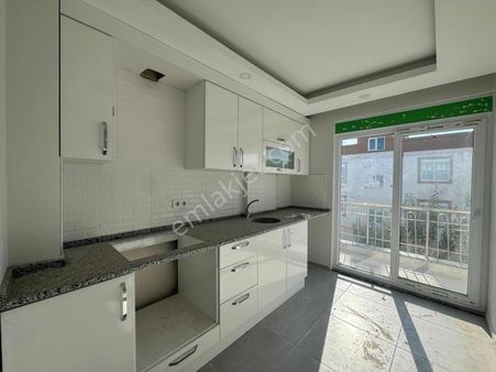 V. Karşıyaka'da Satılık 3+1 Sıfır Daire 110 M2