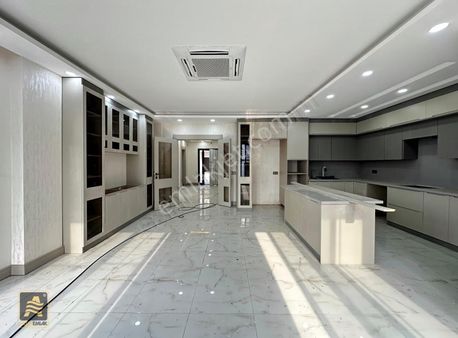 Diyarbakır Yenişehir 450 Evlerde Satılık Ultra Lüx 5.5 +1 Villa