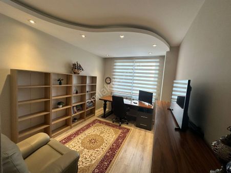 Satılık 6+1 Daire Bahçe Dublex Full Eşyalı Lüks Site