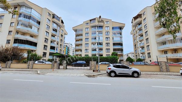 Pw Plus Özlüce Kalbinde Ara Kat Havuzlu Sitede Kiralık Daire
