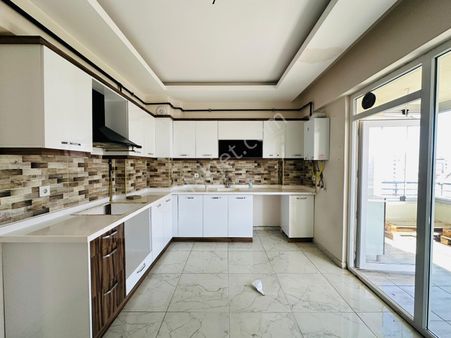 Serkent Te Yüksek Krediye Uygun Cadde Cepheli 3+1 Satılık Daire