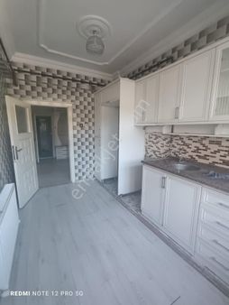 Babacandan Selahaddin Eyyübide Doğalgazlı-parkeli-bakımlı 3+1