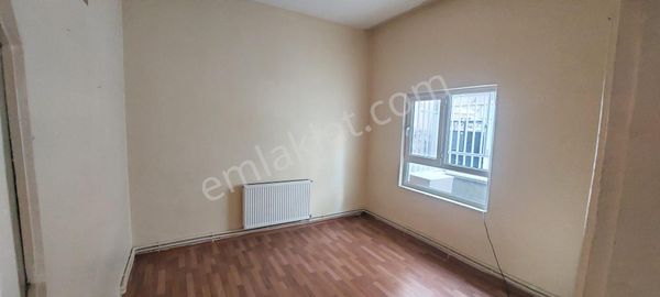 Babacandan Selahaddin Eyyübide Doğalgazlı-parkeli-bakımlı Kiralık Daire