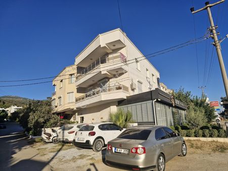 Özdere Çukuraltı Na Yakın Bakımlı 2+1 Satılık Daire Geniş Balkon