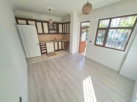 Yeni Mh Tranvaya Yakın 2+1 Daire Giriş 70 M2 A Mutfak