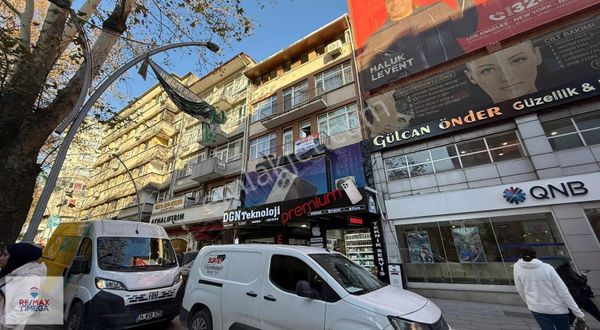 İzmit Alemdar Caddesinde Net 80m2 Kiralık Ofis