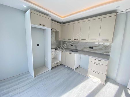 Emlak Center'dan Muradiye Mah Satılık 1+1 Sıfır Daire