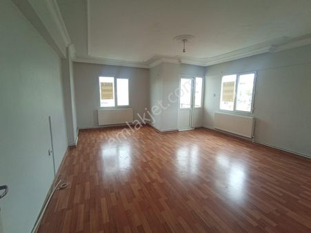 Mühendis Emlak Selvili Mh Eserkente Doğal Gazlı 110 M2 3+1 Daire