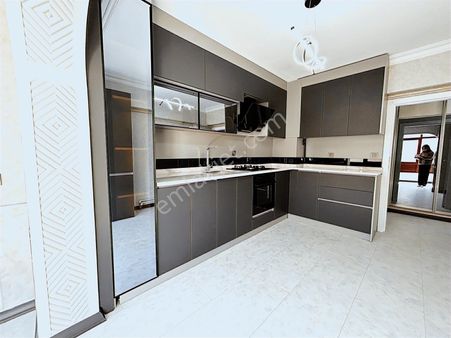Sincan İstasyon Mah'de 3+1 Ultra Lüx Çeniş M2 Daire