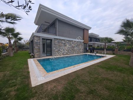 Kuşadası Satılık Sıfır 4+1