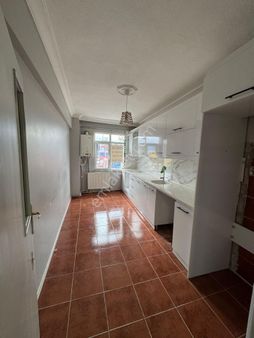 Emek Emlak'tan Kirazlıyalı Mah.de Kiralık 3+1 Arakat Daire