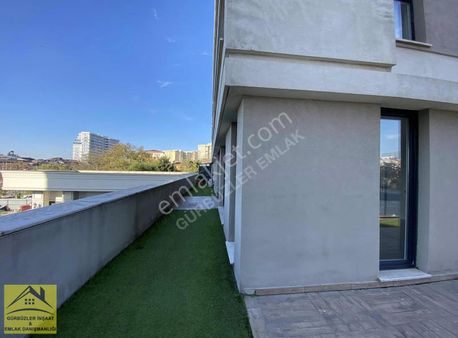 Meydan Halkalı Sitesinde 3+1 Satılık Fırsat Bahçe Katı