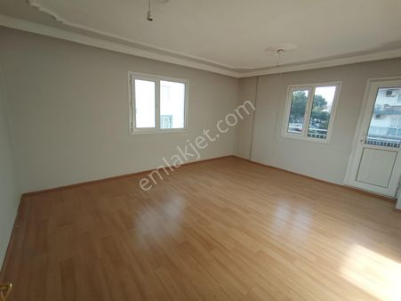 Mühendis Emlak Barış Mh Eserkente 125 M2 3+1 Site İçinde Asansör