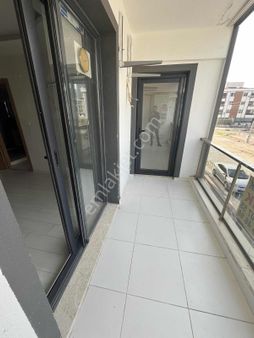 Asil Emlakt'an Muradiye'de 2+1 Ara Kat Fırsat Satılık Daire