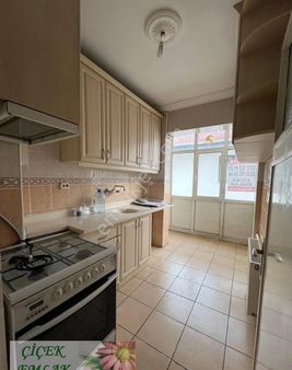 Emek 22. Sokak’ta Mantolamalı Ön Cephe Kombili 3+1